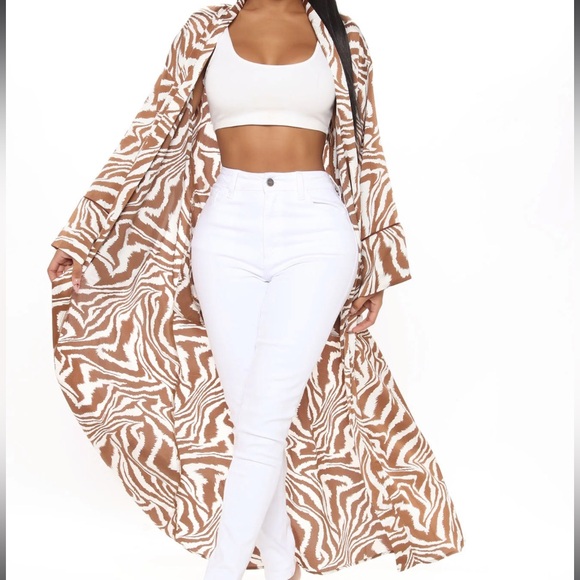 Zebra print Elegant Taupe,brown,white Kimono, Large - Picture 2 of 9